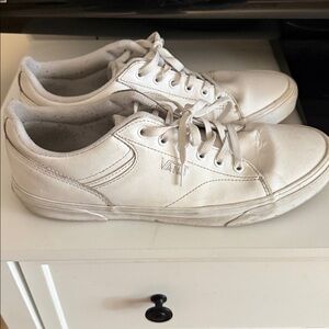 Vans White Low-Top Leather Sneakers size 11